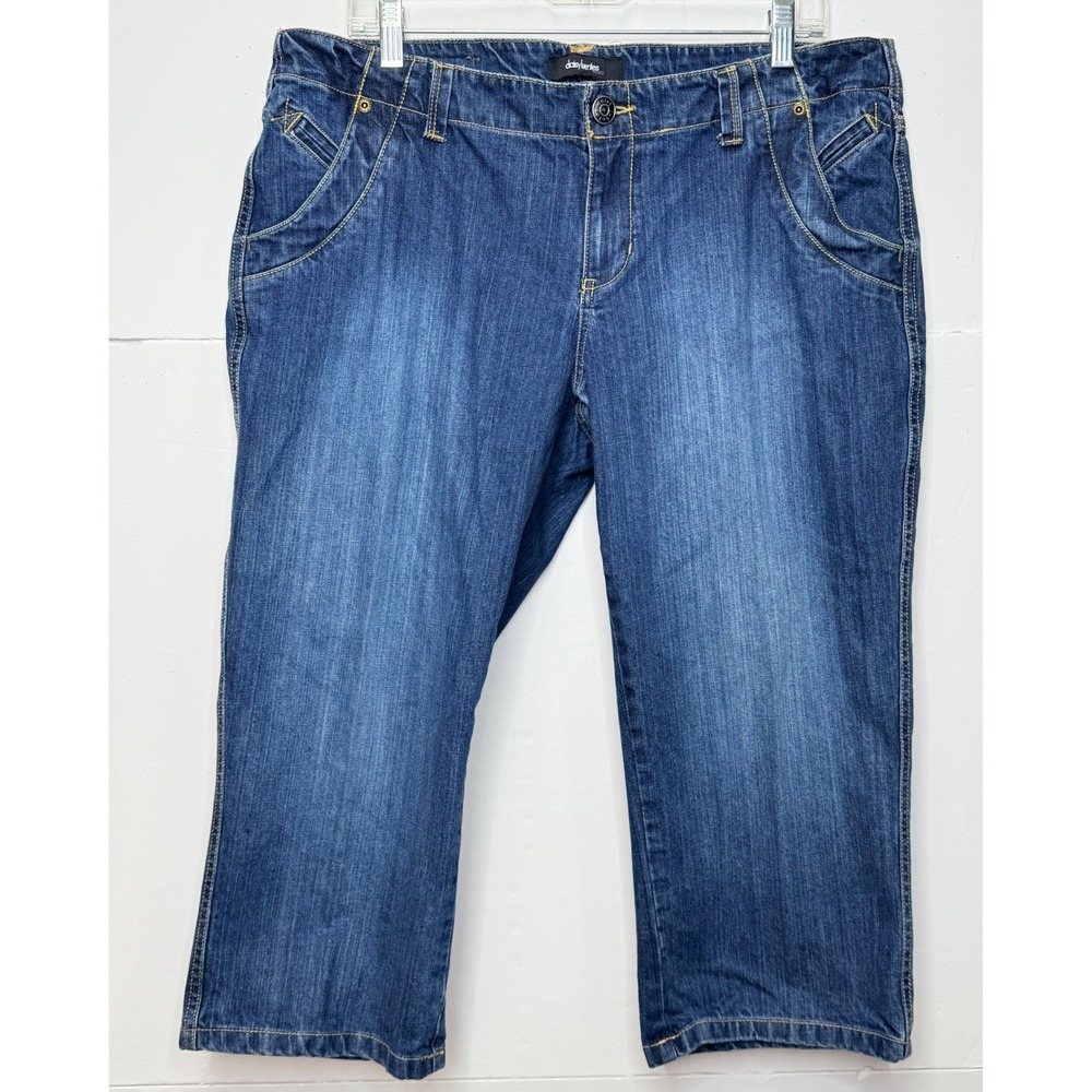 Daisy Fuentes Capri Jean Women 16 Blue Bayside Wash Denim Cropped Boho Retro Y2K